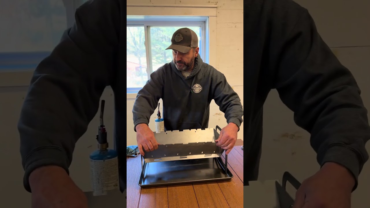 Little tutorial on how to season your carbon steel hauler grill. 