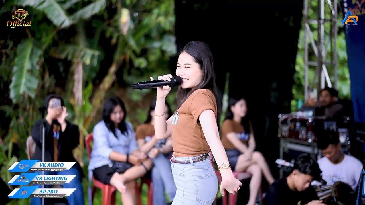 DINDA OLIVIA - TANDA MERAH - BLMUSIK LIVE IN KATULISAN CIKEUSAL 