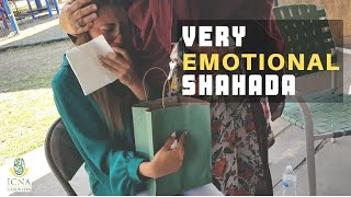 Very Emotional Shahada - Tears of Joy Upon Converting to Islam