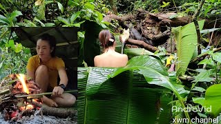 Girls In The Forest สาวดอยอาบนำในกลางปาเยนมากๆเลยคะ Nkauj Hmoob Da Dej Hauv Hav Zoov Nos Heev