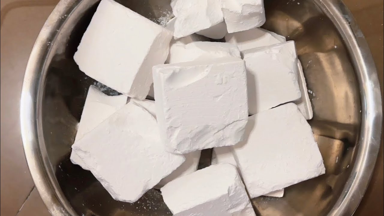 Fresh chalk similar to regular blocks, crispy texture, stress relief.