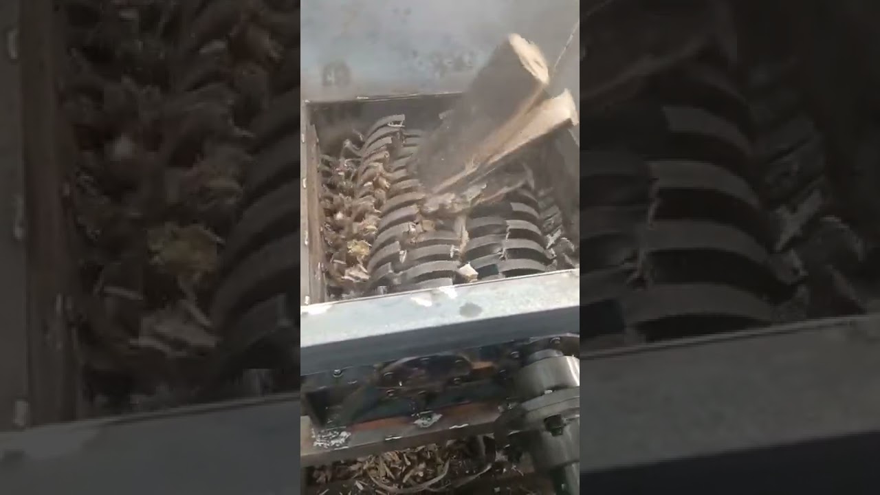 shredder machine for wood logs