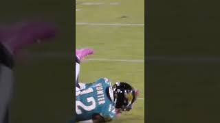 Travis Hunter catches a great throw from Trevor Lawrence#nfl
