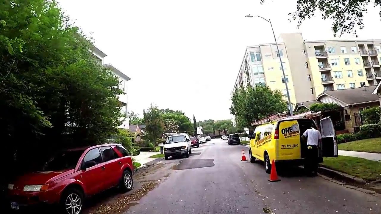 See the neighborhood  Montrose / Upper Kirby