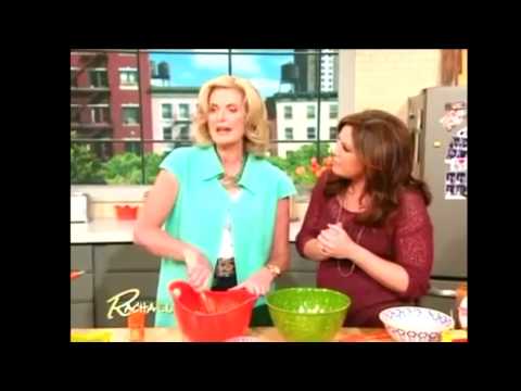 Ann Visits The Rachael Ray Show-11-08-2015