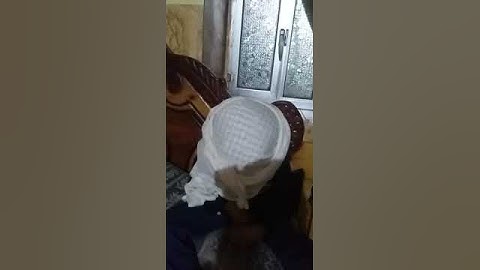 طفل لا يتجاوز عمره الثلاثه أعوام يقراء سورة القدر بصوت جميل ورائع إستمع حتى النهايه