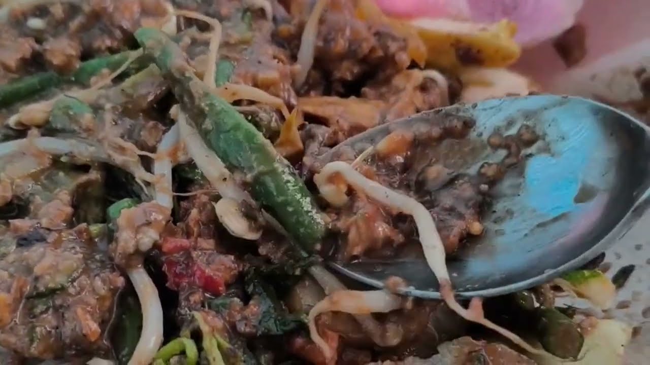 Rujak uleg pakai jambu kluthuk murah enak di Srengat Blitar 