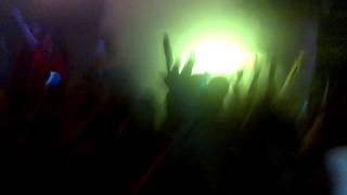 MK dropping blue jeans & look right through @ solid grooves 9/2/13