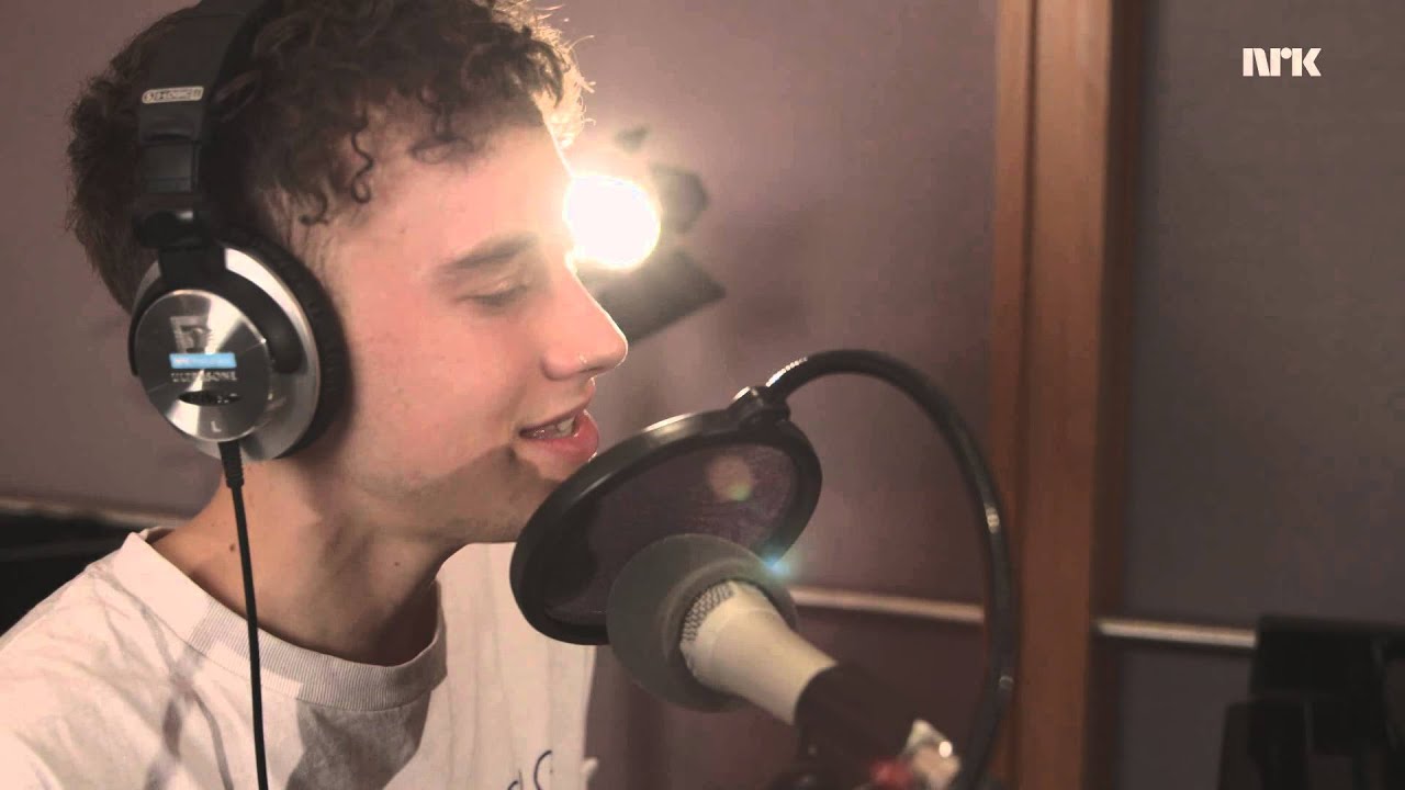 P3 Christine Live (2015): Years & Years "Love Me Harder" (Ariana Grande cover)