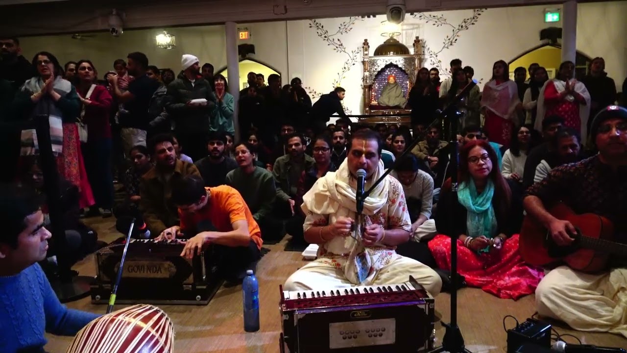 ISKCON TORONTO  / SOUL AWAKENING HARE KRISHNA KIRTAN  / 8'O CLOCK ARTI  / SUNDAY LOVE FEAST  
