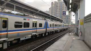 台鐵2243次EMU700型區間車經山線往往嘉義桃園離站
