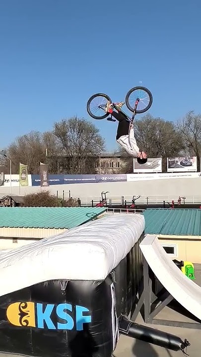Алматы, парк Горького, Велотрек. #bikepark #bike #streetbike #trial # ...