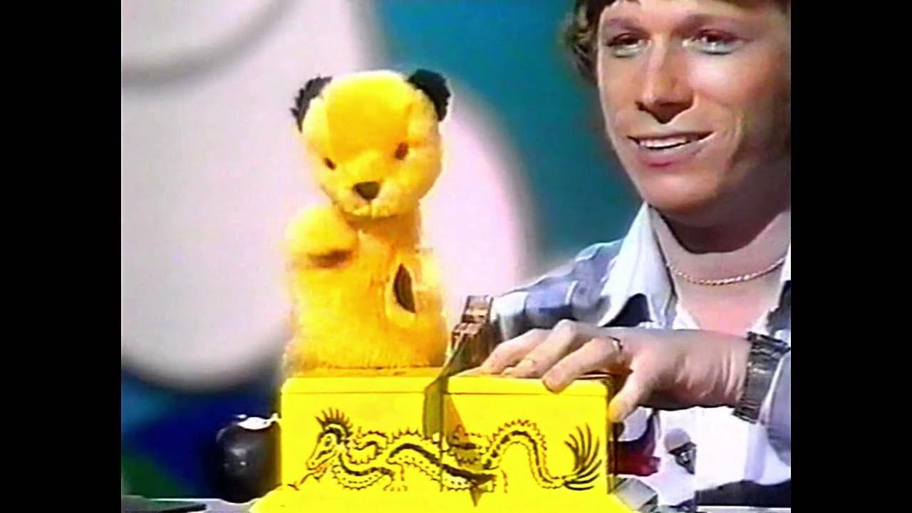 7 Magic Tricks Performed by Sooty and Matthew Corbett from the 1980