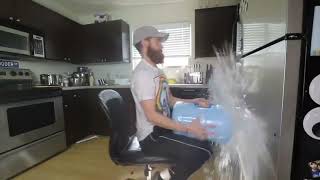 Explosão De Leite Meme Mp4