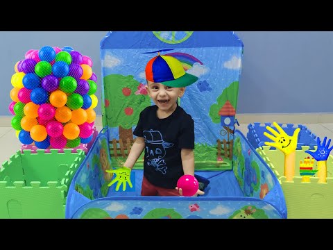 أوس يلعب بالكرات الملونة ويصنفها - اغنية الألوان - Learn colors in English - Color song