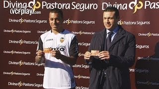 Valencia Cf Rúben Vezo Luce La Camiseta Del Vcf