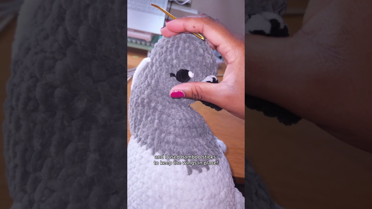 crochet pigeon! what do u think? 👀 