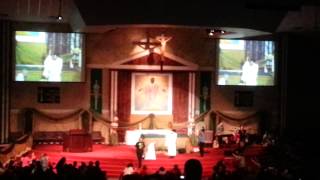 Video voorbeeld van "Centro Catolico Carismatico Houston Tx-BENDITO SEA"