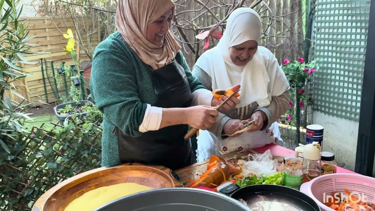 الياقوت بقا خاطرها على الفيديو الي فات فرحتها بالطعام 