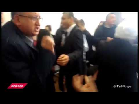 ხმაურიანი განხილვა ჯანდაცვის კომიტეტში - „ევროპული საქართველოს“ საკანონმდებლო წინადადება ჩავარდა