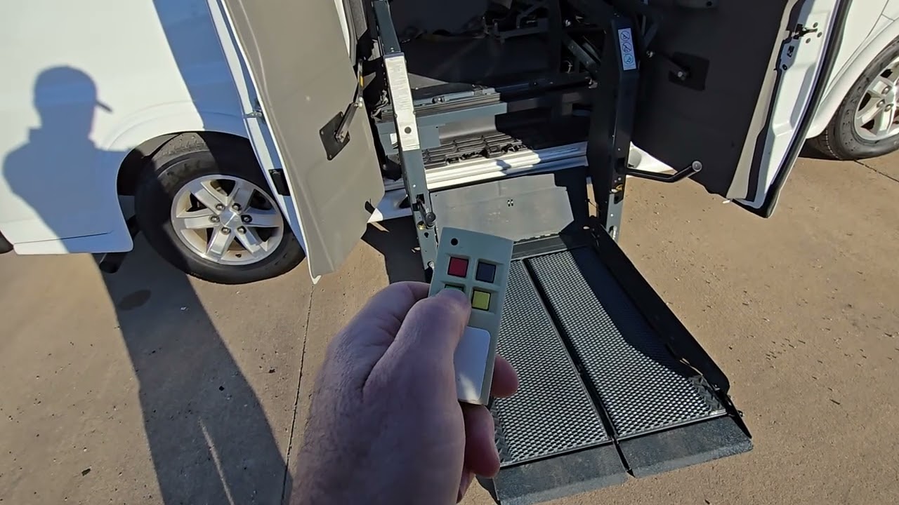 2009 GMC Savanna Handicap Wheelchair Van with driver transfer seat, power side doors 