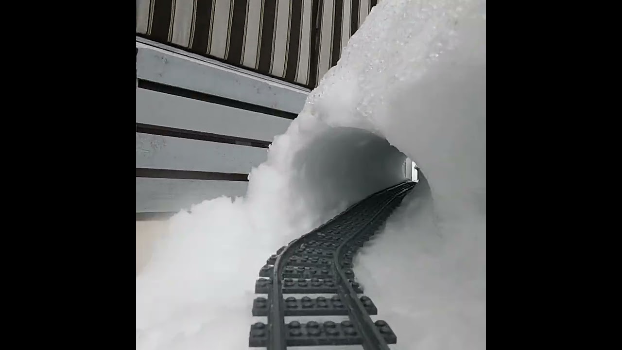 The game can't stop even in winter-LEGO CiTY 2026-House of the bricks-@Sylva-Studio