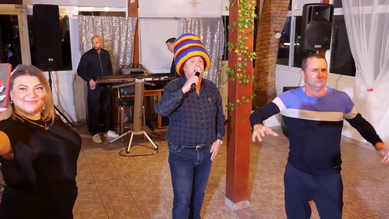 PAUL SI PRIETENII  PARTEA  A DOUA   AXINTE -     ALMERIA