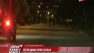 Caddeni̇n Ortasinda Halay Çekti̇ler Oyun Oynadilar
