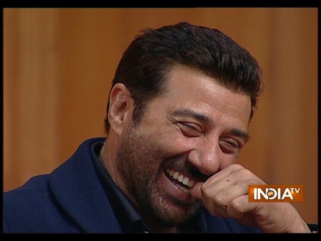 Angry Sunny Deol Tore His Jeans on the Set of 'Darr' Movie | Aap Ki Adalat class=