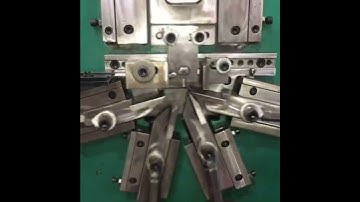 Automatic machine for making PP plastic strapping clips （strap-seal-machine.com） (WA:+8618621323471)