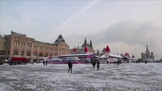 Вакцинация от COVID-19 в ГУМе на Красной площади в Москве