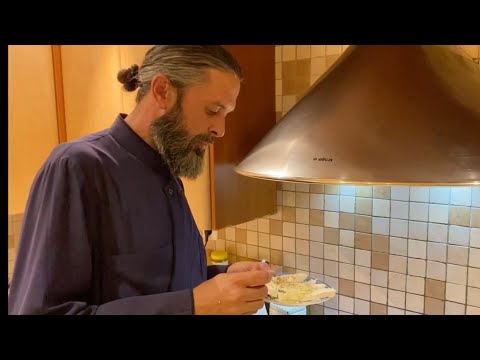 Βίντεο: Πώς να καθαρίσετε τις πατάτες: 15 βήματα (με εικόνες)