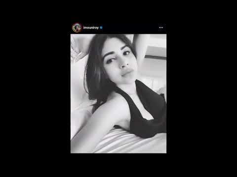 Mouni Roy hot boobs nip slip