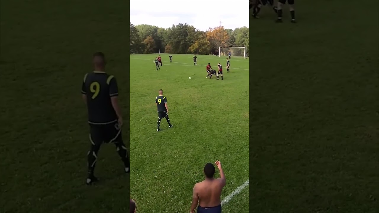 SUNDAY LEAGUE - CRUNCHING TACKLES & 30 YEARD SCREAMER