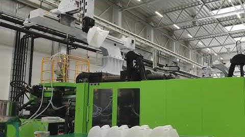 BORUNTE robotic arm take out plastic parts from injection molding machine