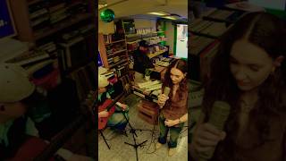 #02 @poncelam se pasa por #latienda 🚪Demà a les 14:00 h a YouTube