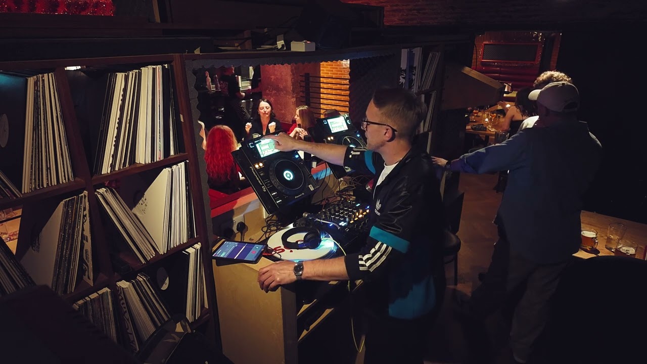 Disco & House mix live at Sebb's Glasgow