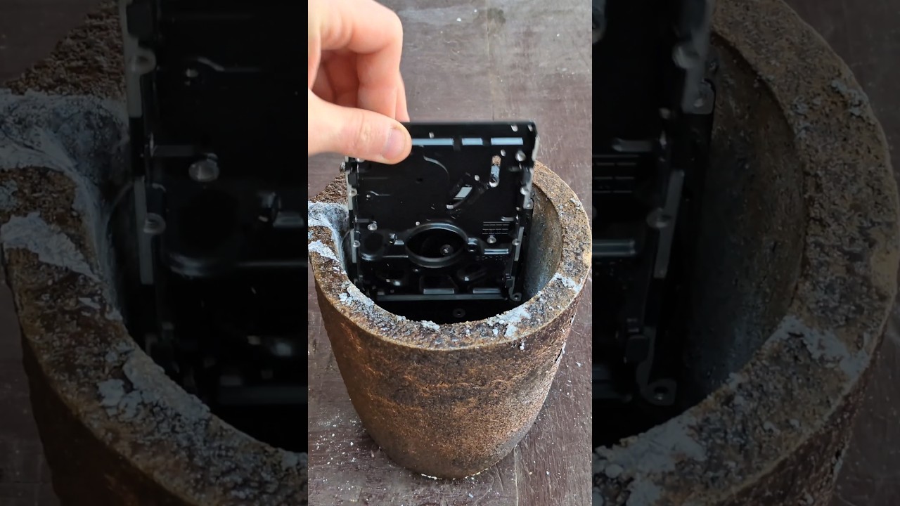 Metal Casting - Melting Computer Hard Drives 