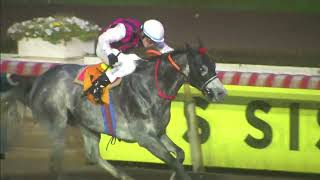 Vidéo de la course PMU PRIX IDOLO