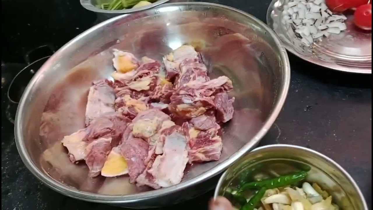 Sabko Ramzan bahut bahut mubarak ho#gosht aalu singer ki fali#ka salan banai hai#😋🔥🌟🤲🌟🤗