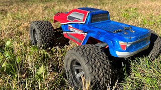 ARRMA Granite Voltage 2wd Backyard Bash - 2