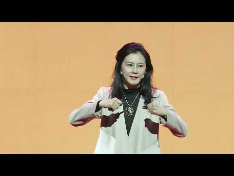The Truth Behind Depression: Childhood Wounds and Self-Redemption | Xue Li | TEDxShanghai Episode cover