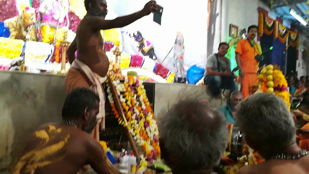 Pambaile piranthavaram song Kalyanwadi dharavi mandala ayyappa pooja 2017