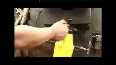 Dung dịch tẩy rửa đa năng Sakura,Đánh bật mọi vết bẩn cứng đầu nhất ngay cả dầu mỡ