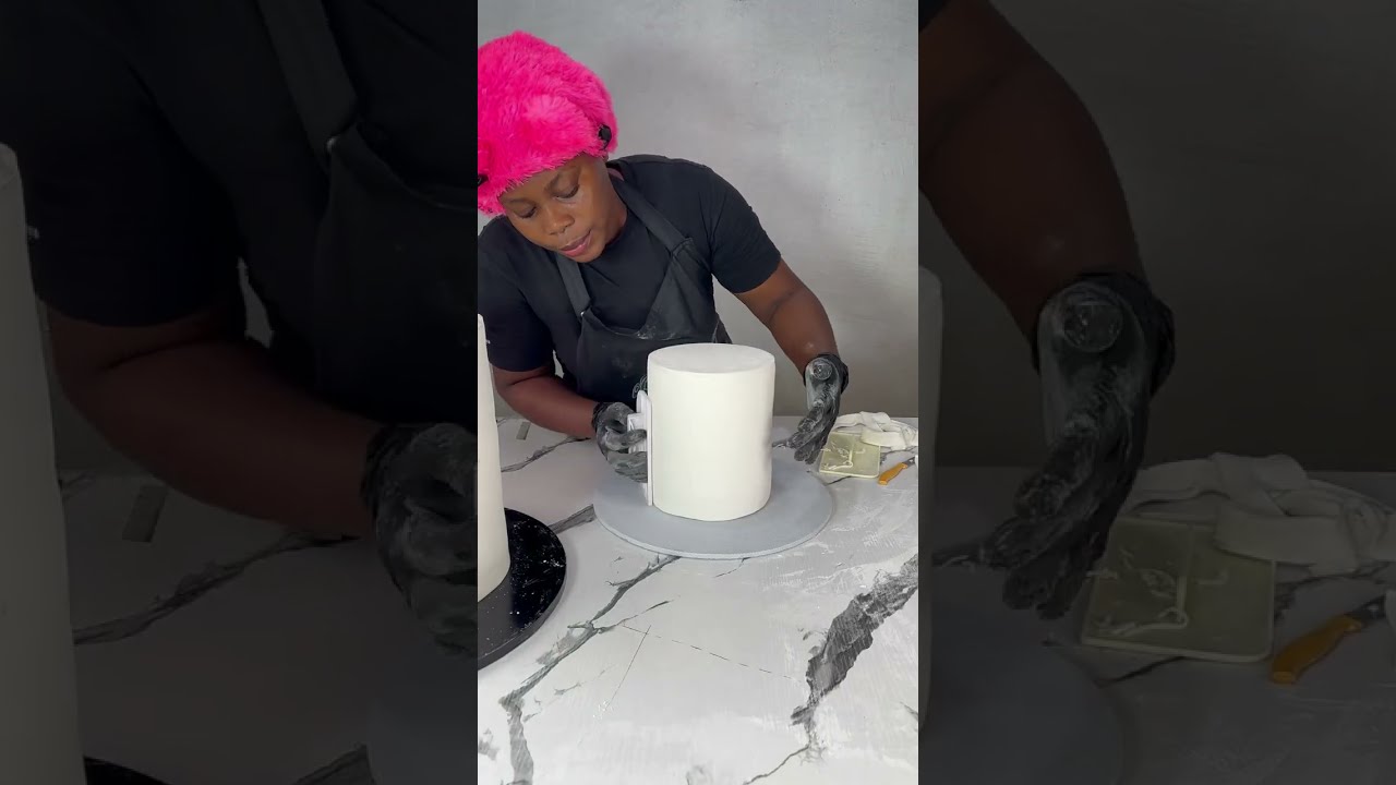 Свадебный торт с двумя стволами