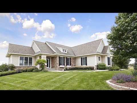 286 Lindsay Road, Hudson, WI home video tour