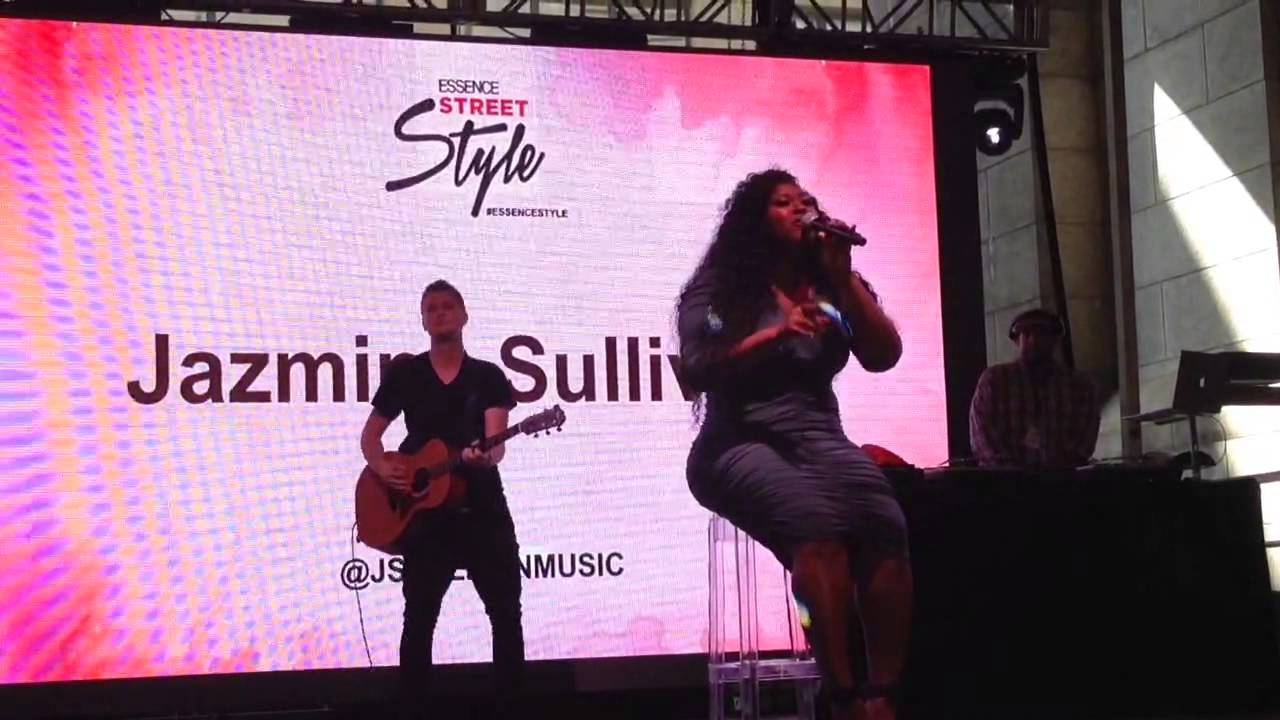 Jazmine Sullivan performs " Stupid Girl " at Essence Street Style Block Party 2014