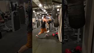 Бокс без тренера 🥊 Отрабатываю двойку в движении | Работаю над скоростью и точностью