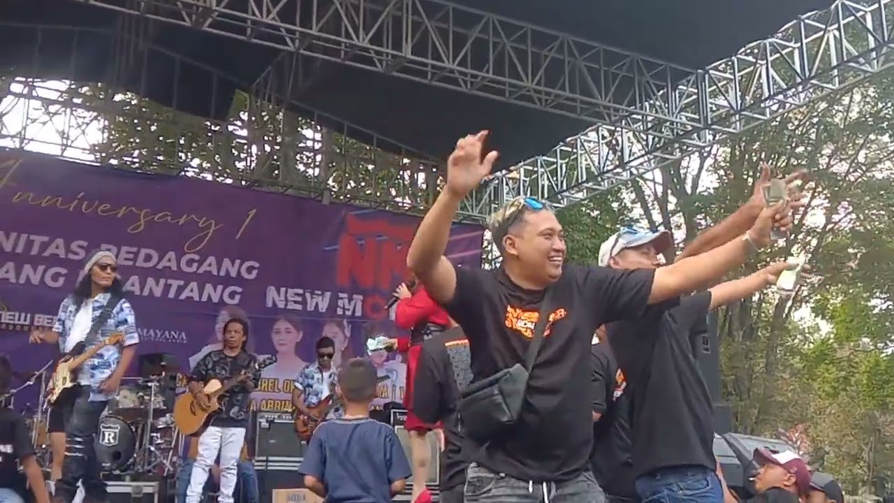 NEW MONATA - TASYA ROSMALA - GERIMIS MENGUNDANG LIVE LAPANGAN SELOREJO NGANTANG MALANG