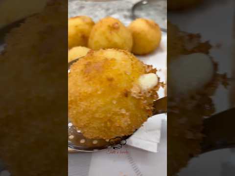 ARANCINI DI RISO AL BURRO PROSCIUTTO E FORMAGGIO #tuttiatavola2016 #tuttiatavola
